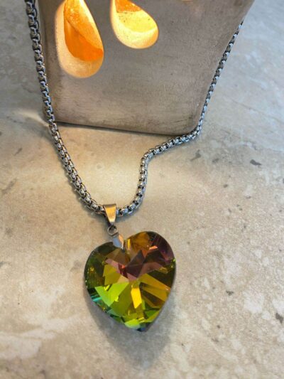 Collar corazón tornalizado