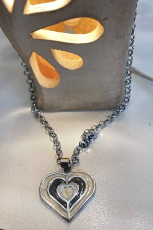Collar Corazón nacarado y negro